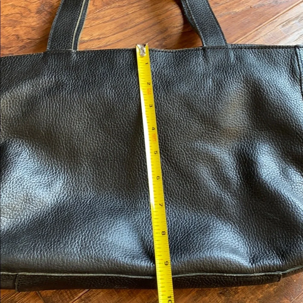 Black leather tote - Picture 3 of 11